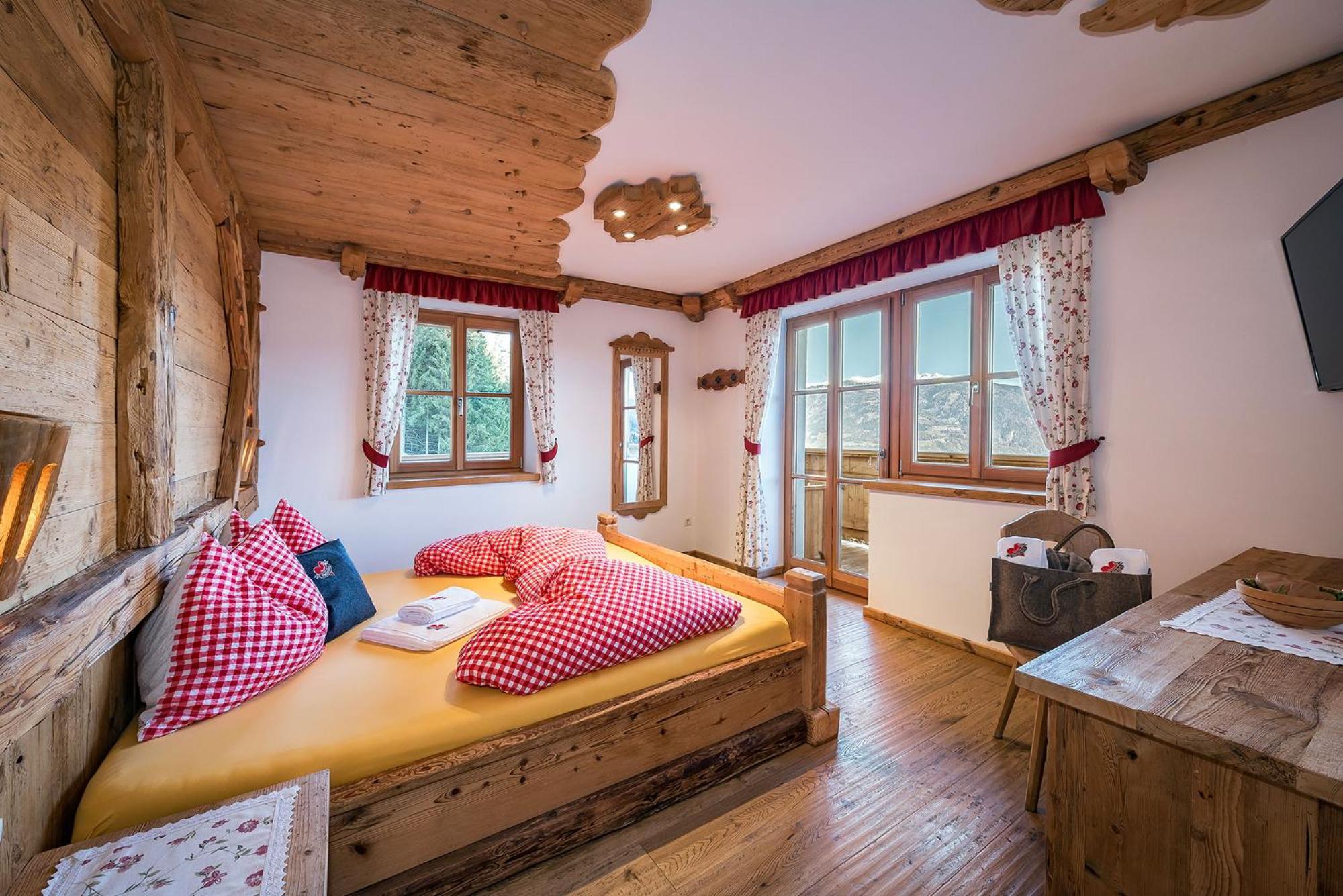 Chalets Almdorf Haidenberg Brunico Camera foto
