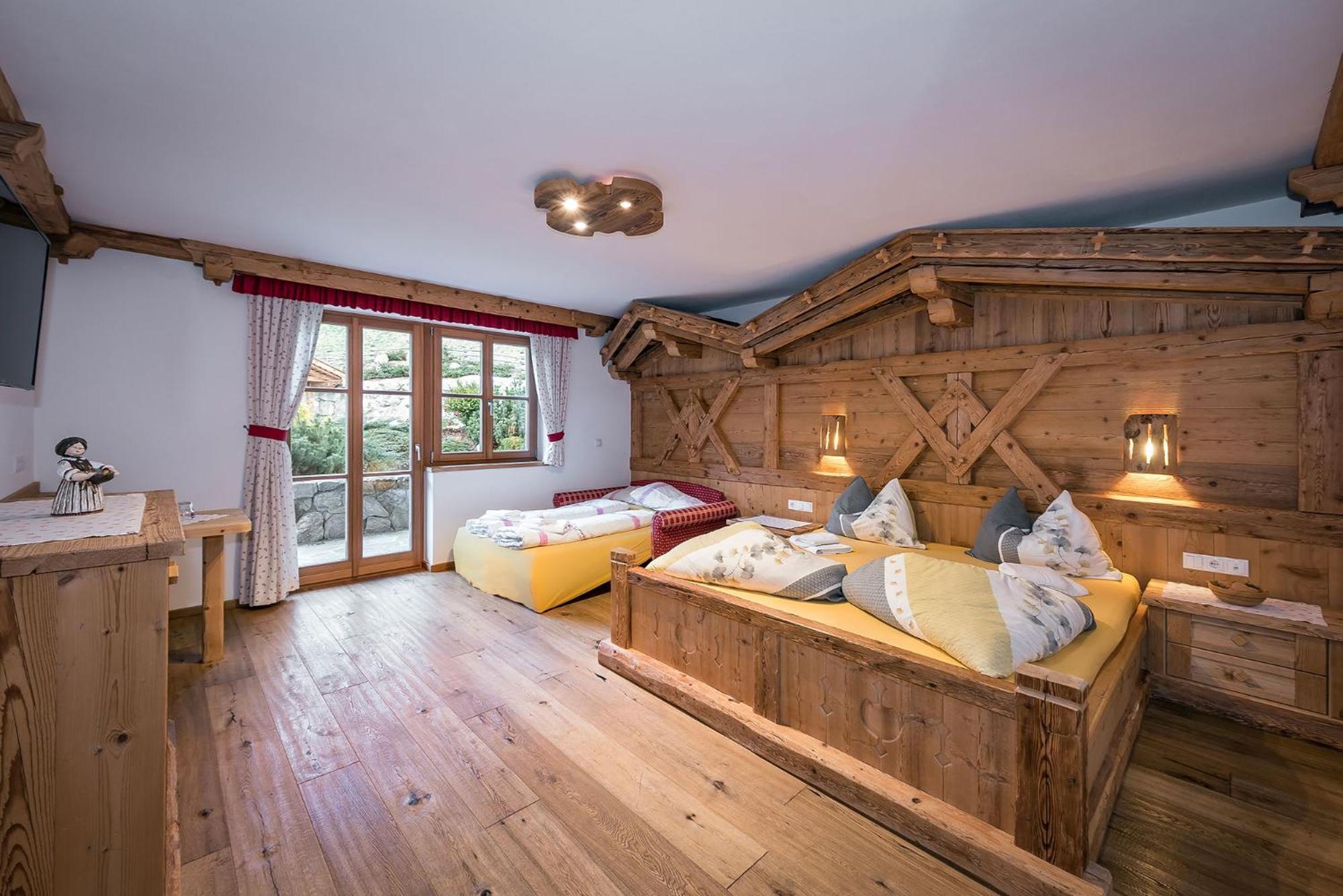Chalets Almdorf Haidenberg Brunico Camera foto